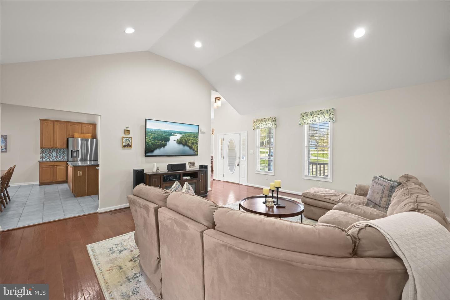 6735 Mink Hollow Road photo 8