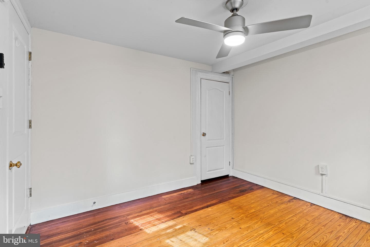8473 Main Street photo 26
