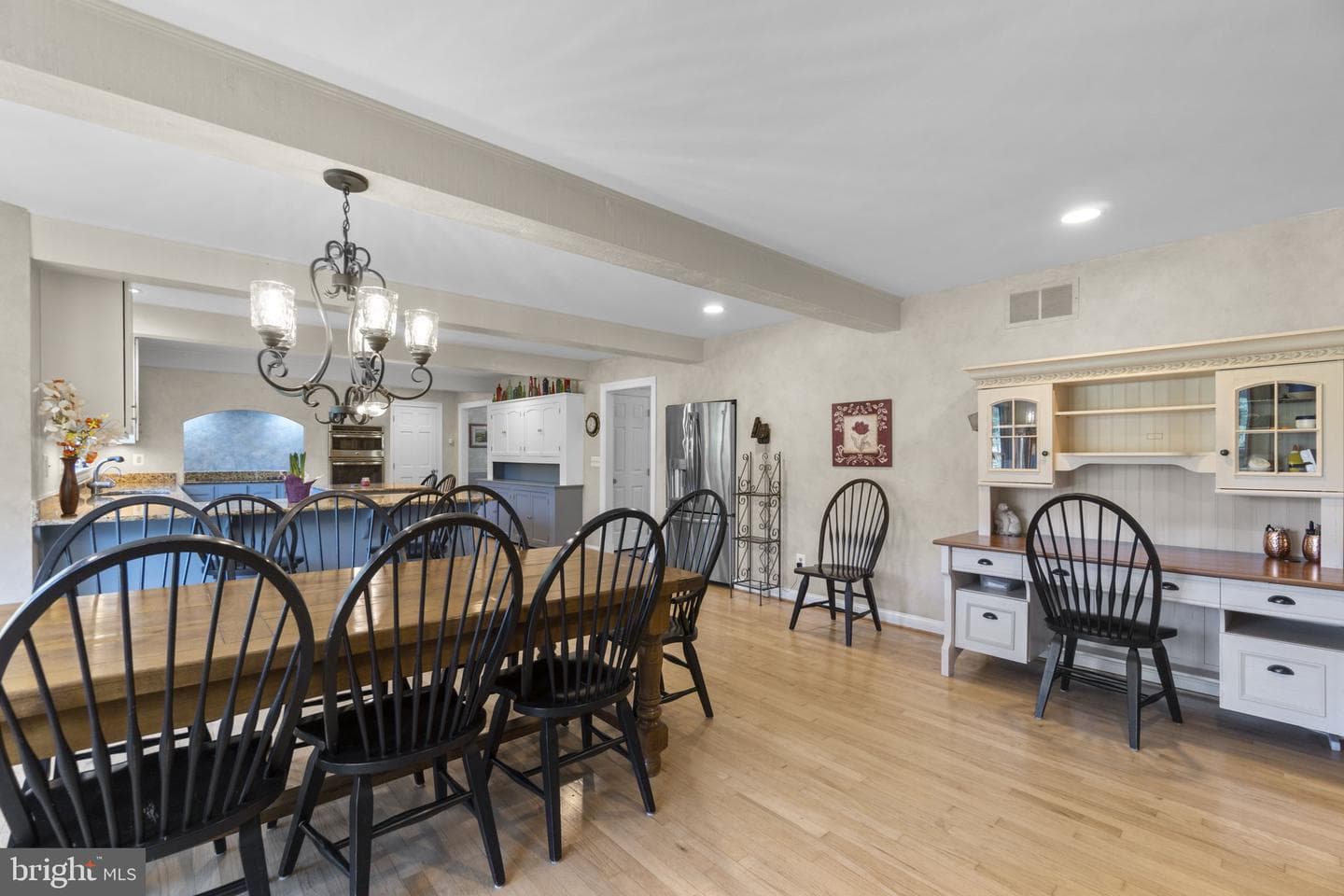 9048 Furrow Avenue photo 11