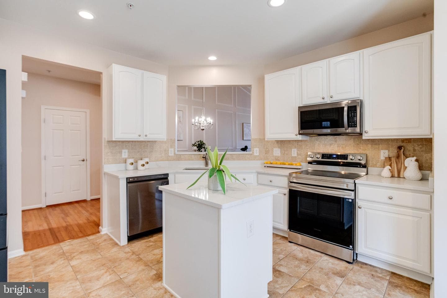 3014 John Bernard Drive #147 photo 14