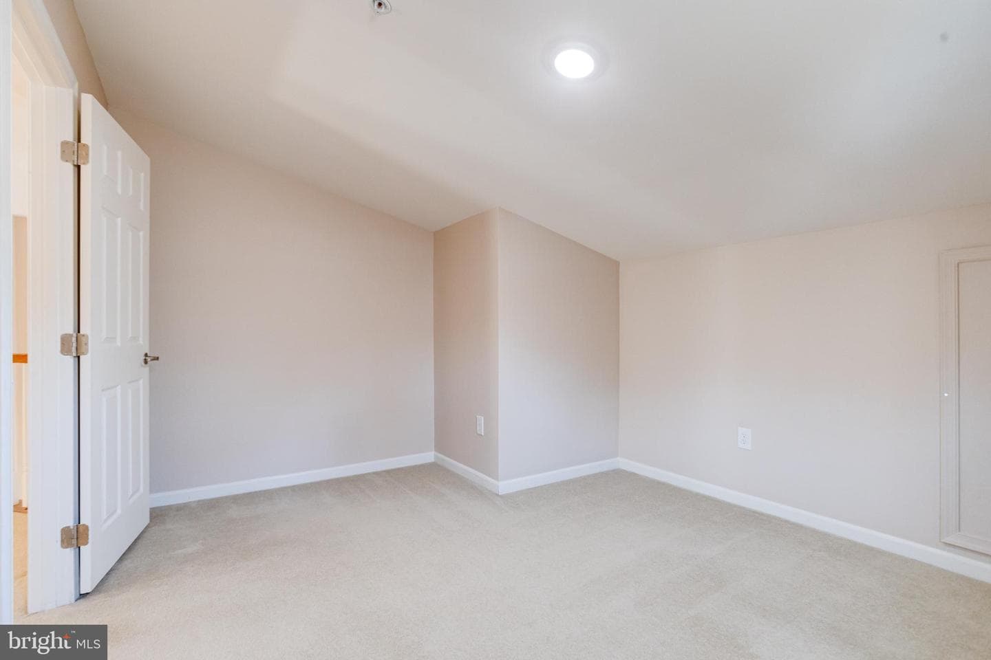 3014 John Bernard Drive #147 photo 32