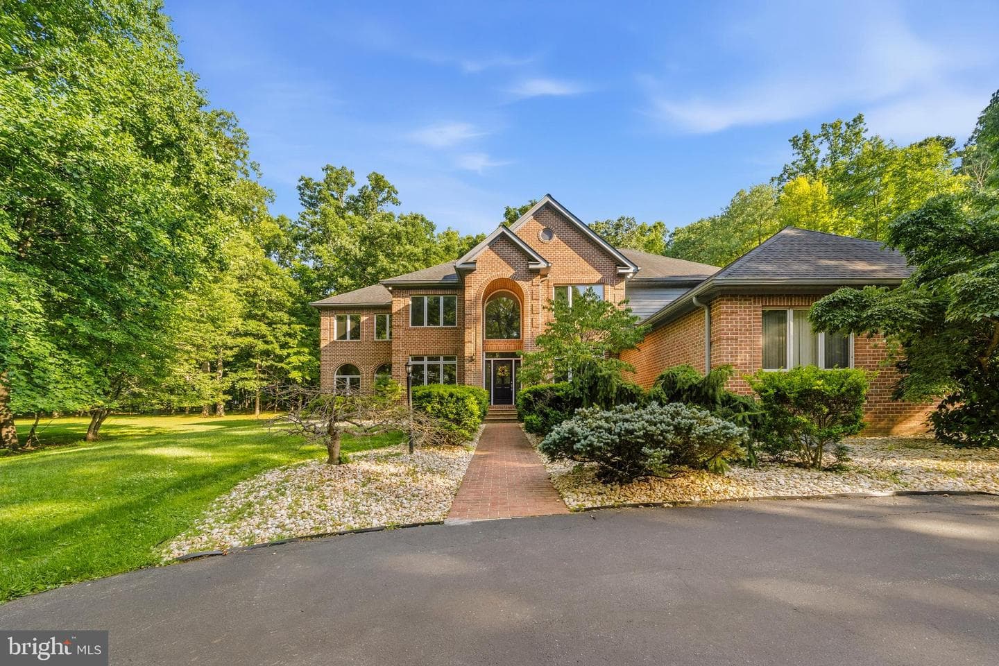 13849 Russell Zepp Drive, Clarksville