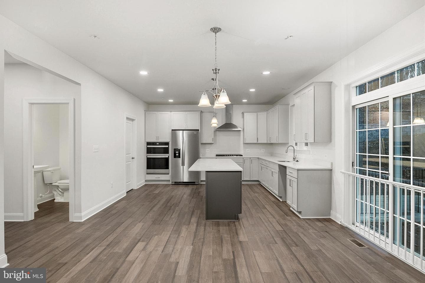 4484 Ilchester Road photo 17