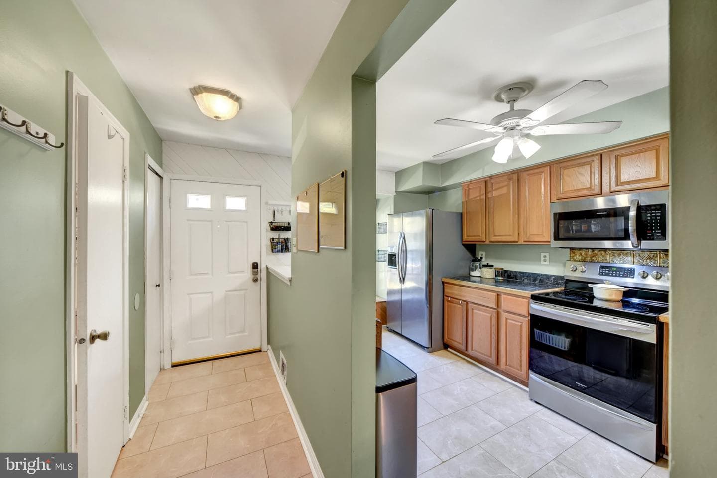 8847 Willowwood Way photo 4