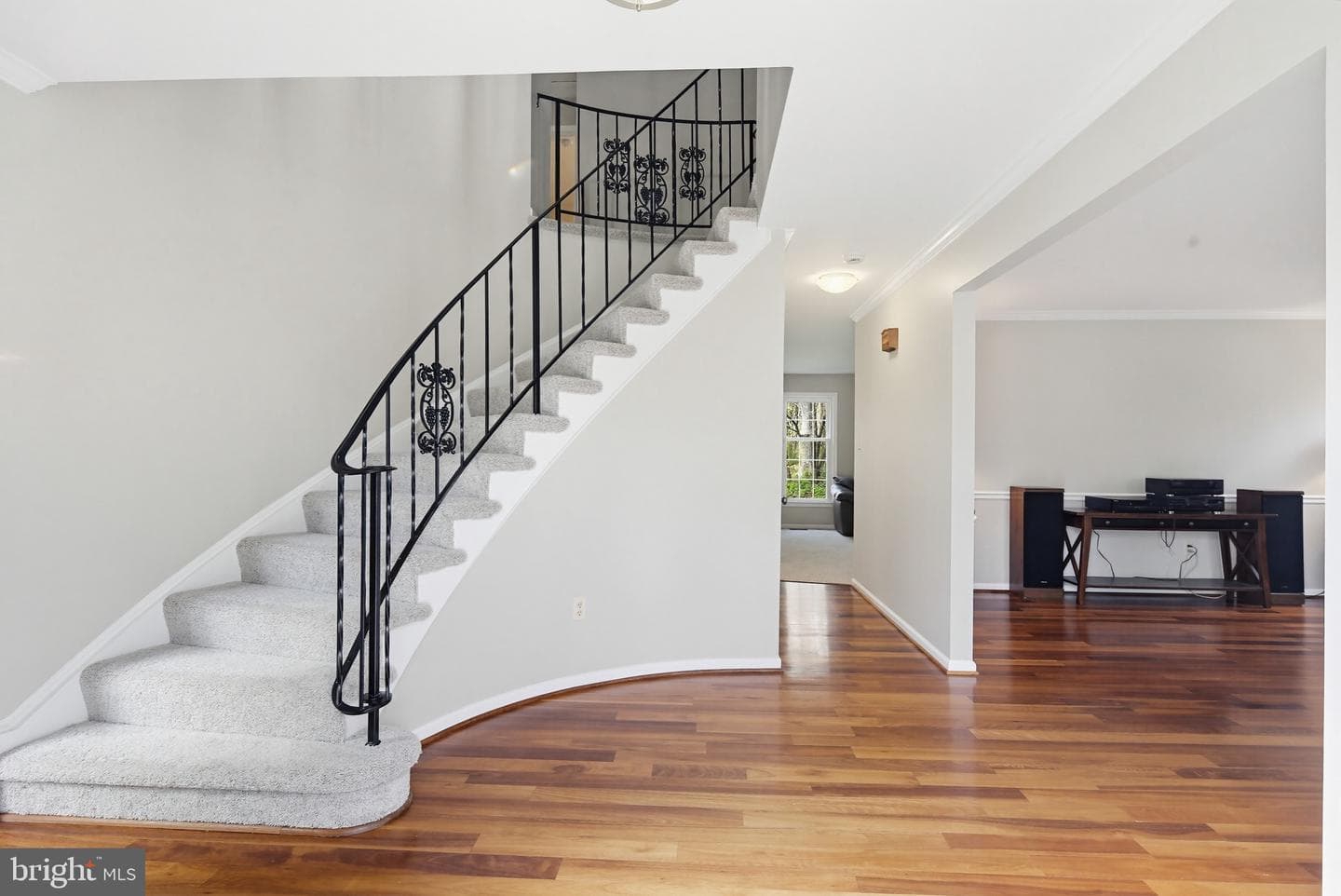 10525 Patuxent Ridge Way photo 2