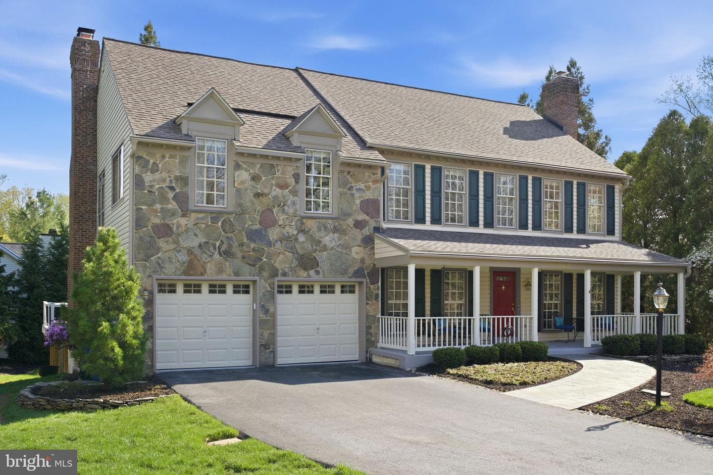 2313 Old Maple Court photo 2