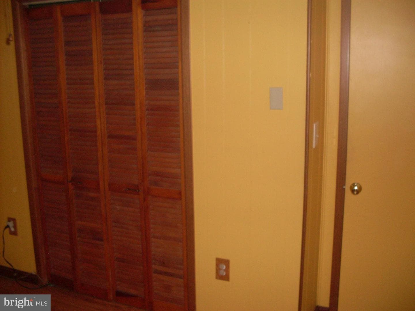 6408 Waterloo Road photo 15