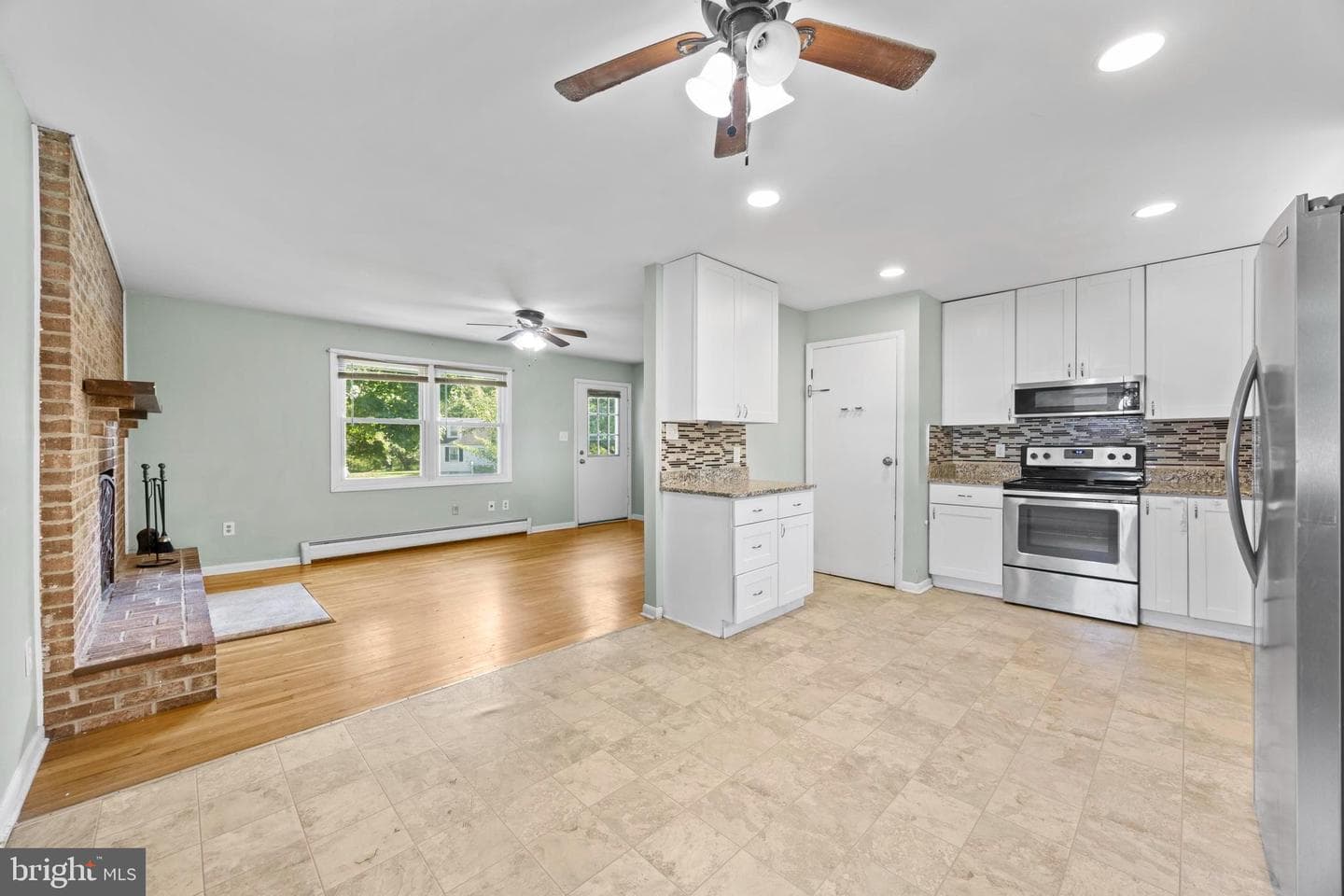 9425 Guilford Road photo 4