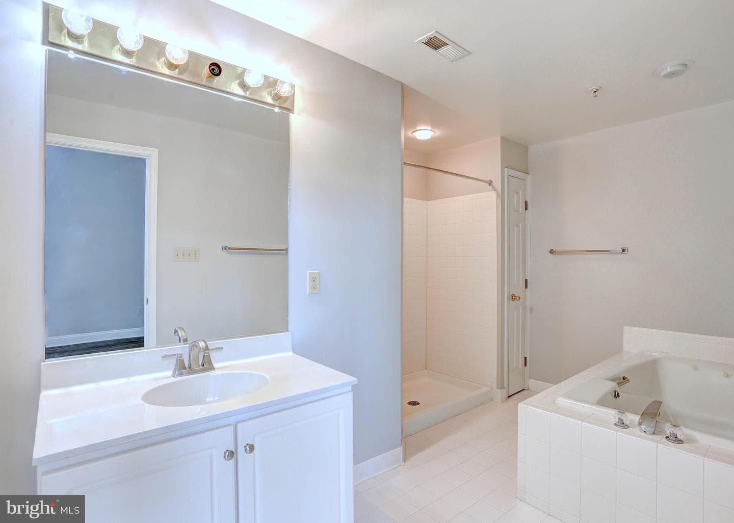 3700 College Avenue #101 photo 16