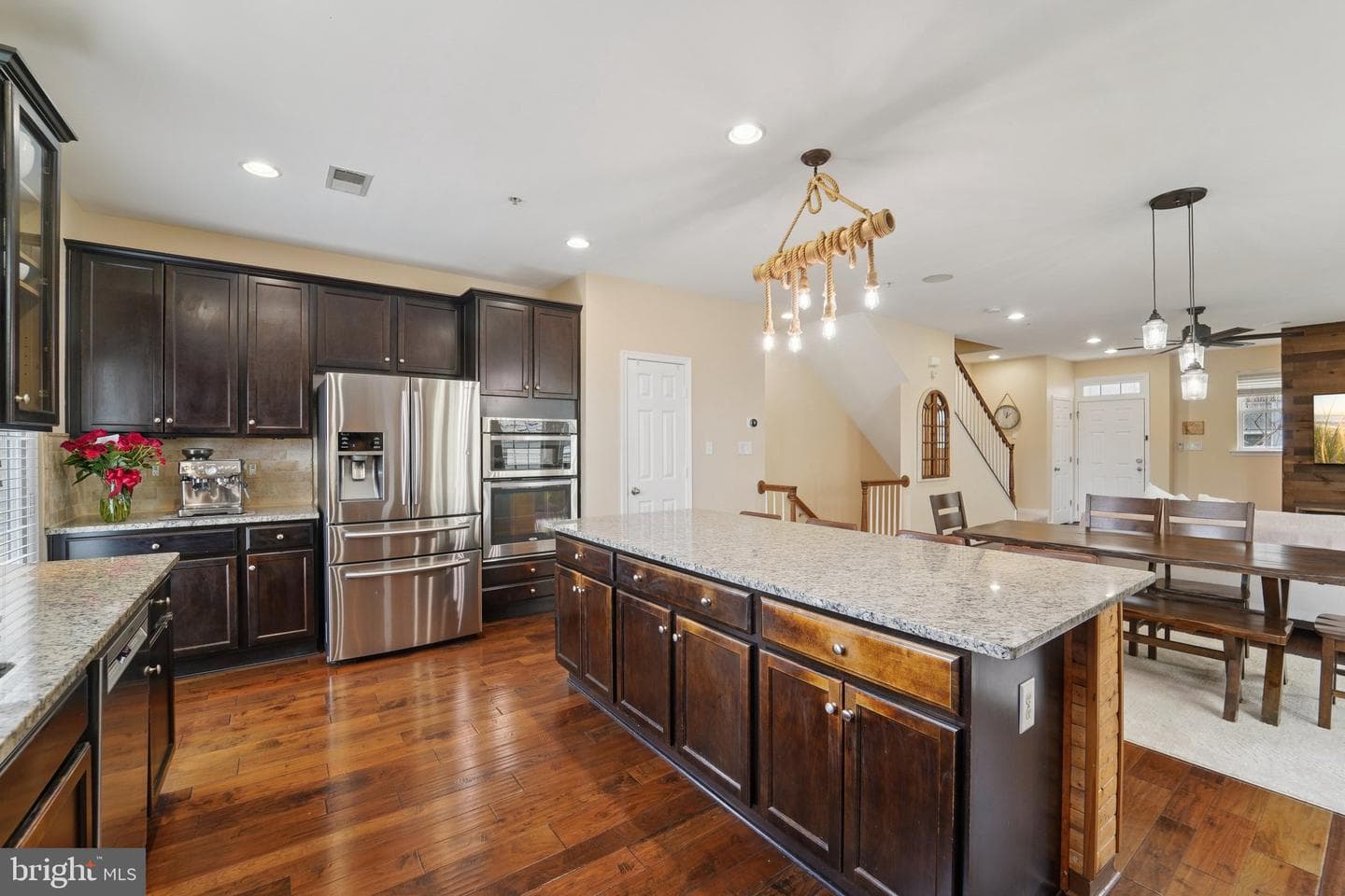 7054 Joann Khan Drive photo 11