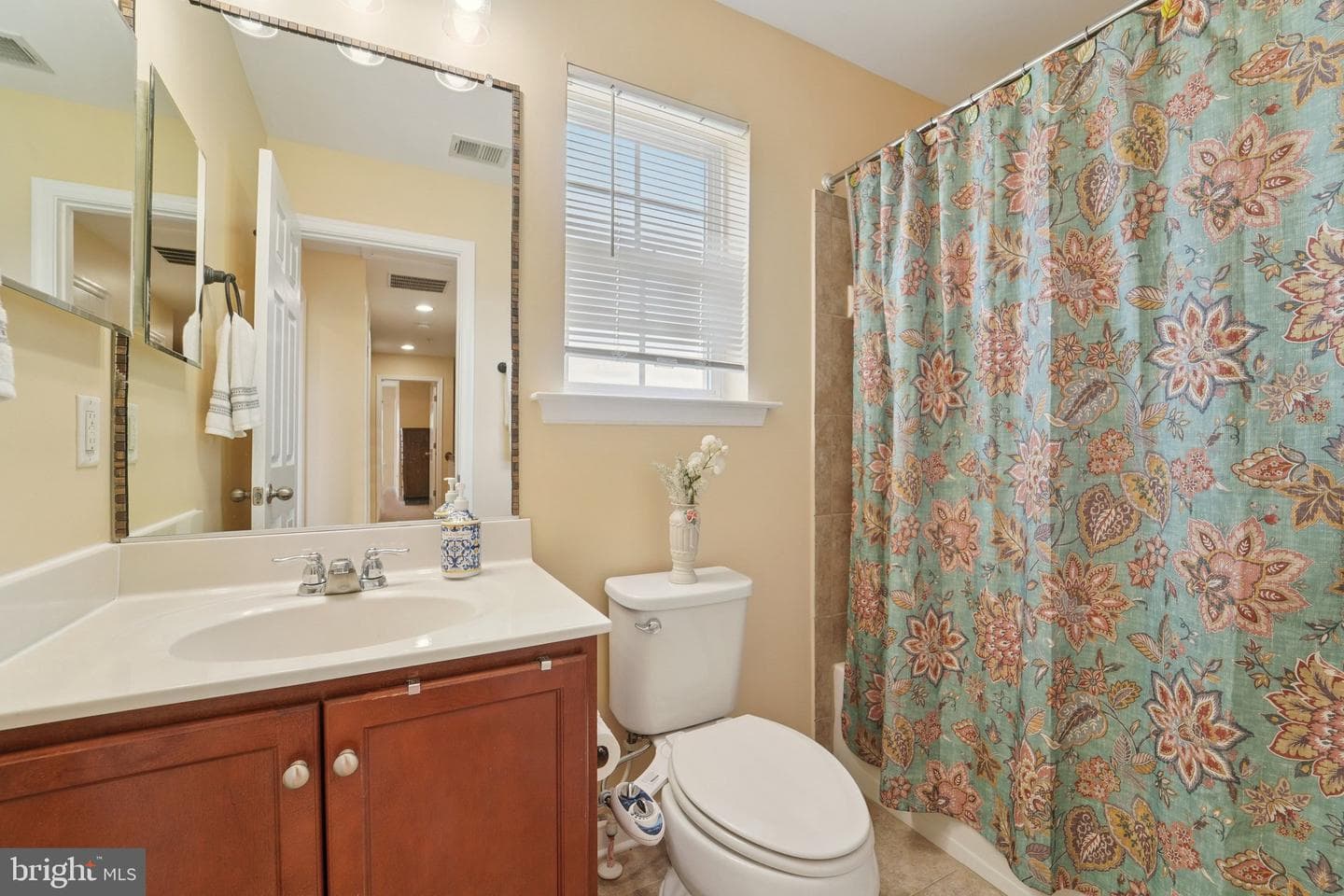 7054 Joann Khan Drive photo 20