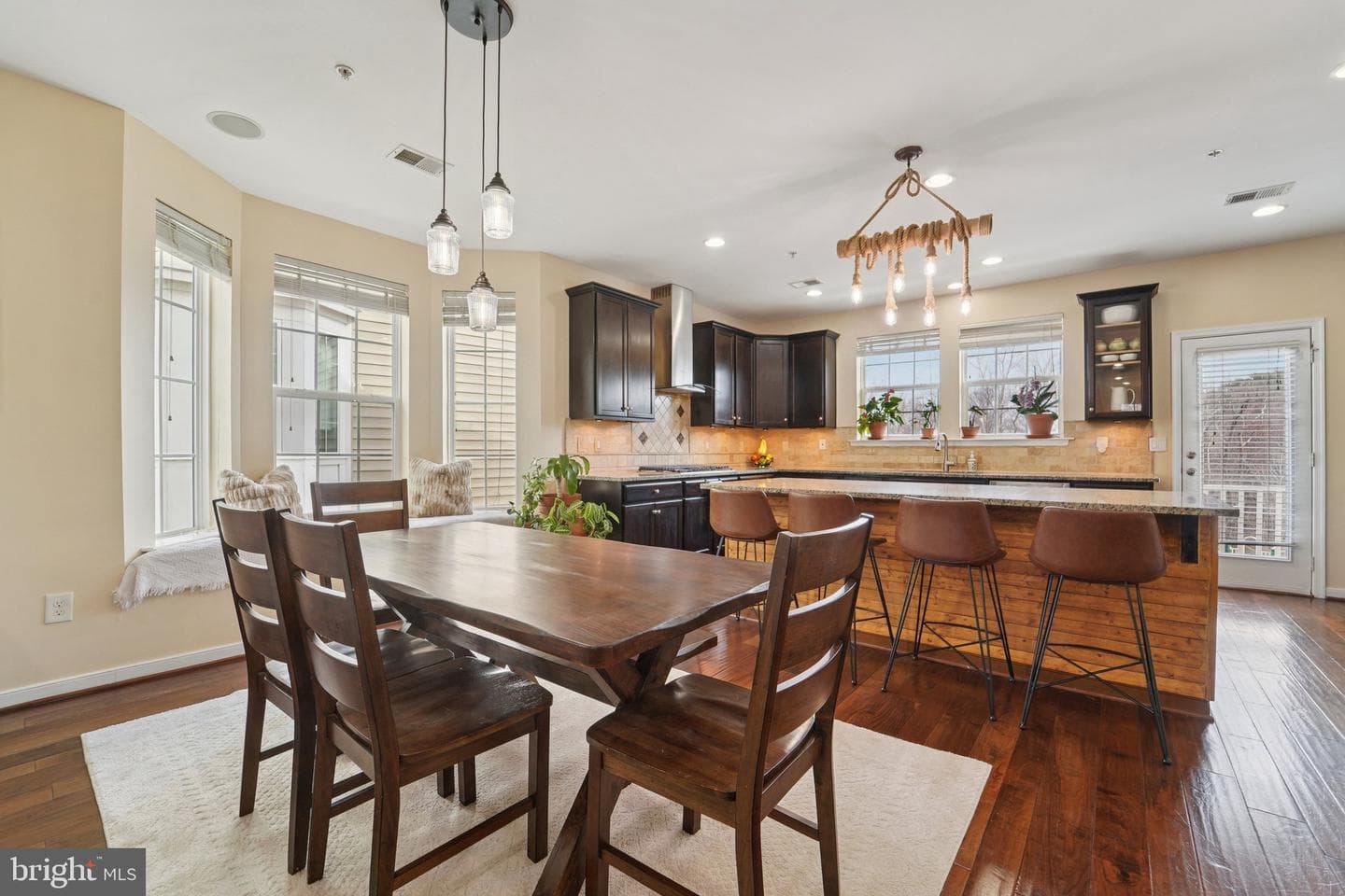 7054 Joann Khan Drive photo 8