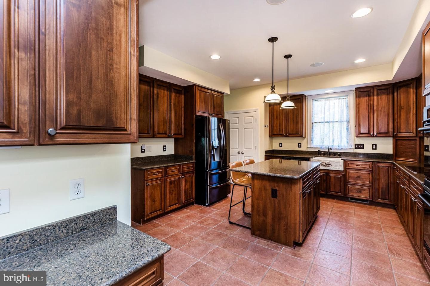 3402 Deanwood Avenue photo 30