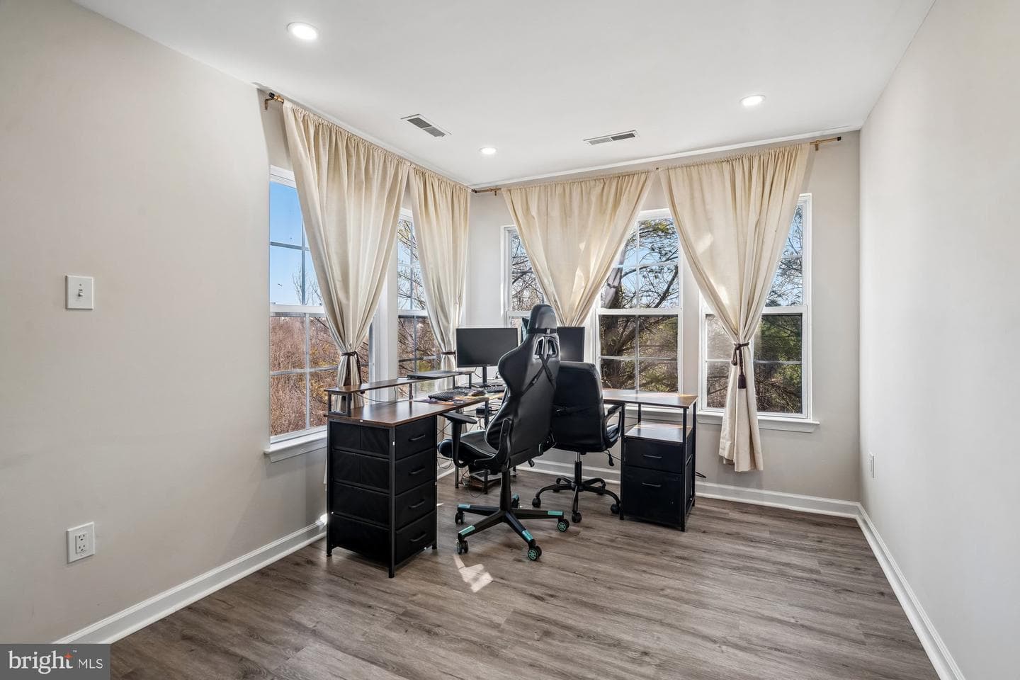 8716 Stonehouse Drive photo 23