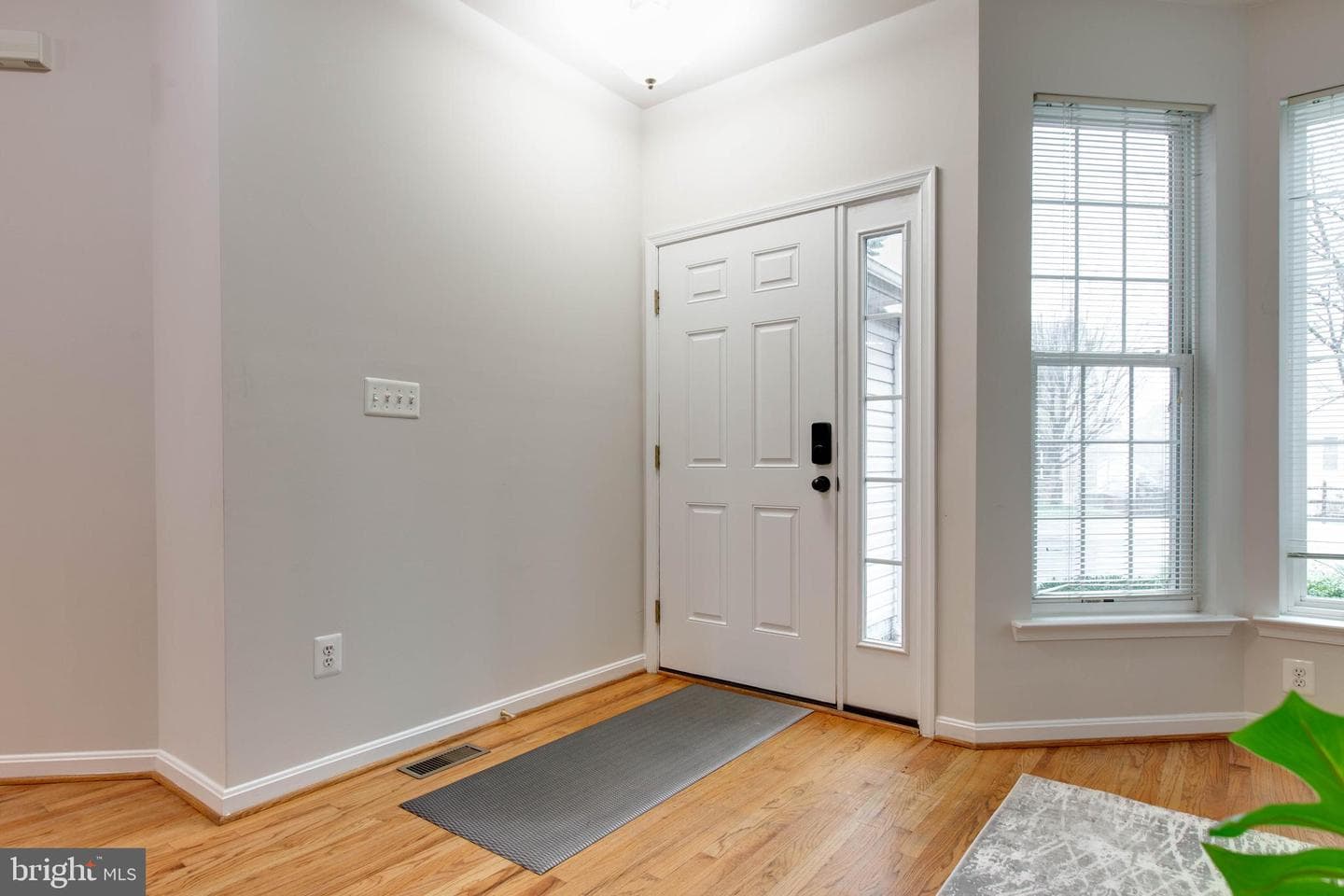 6447 Loudon Avenue photo 6