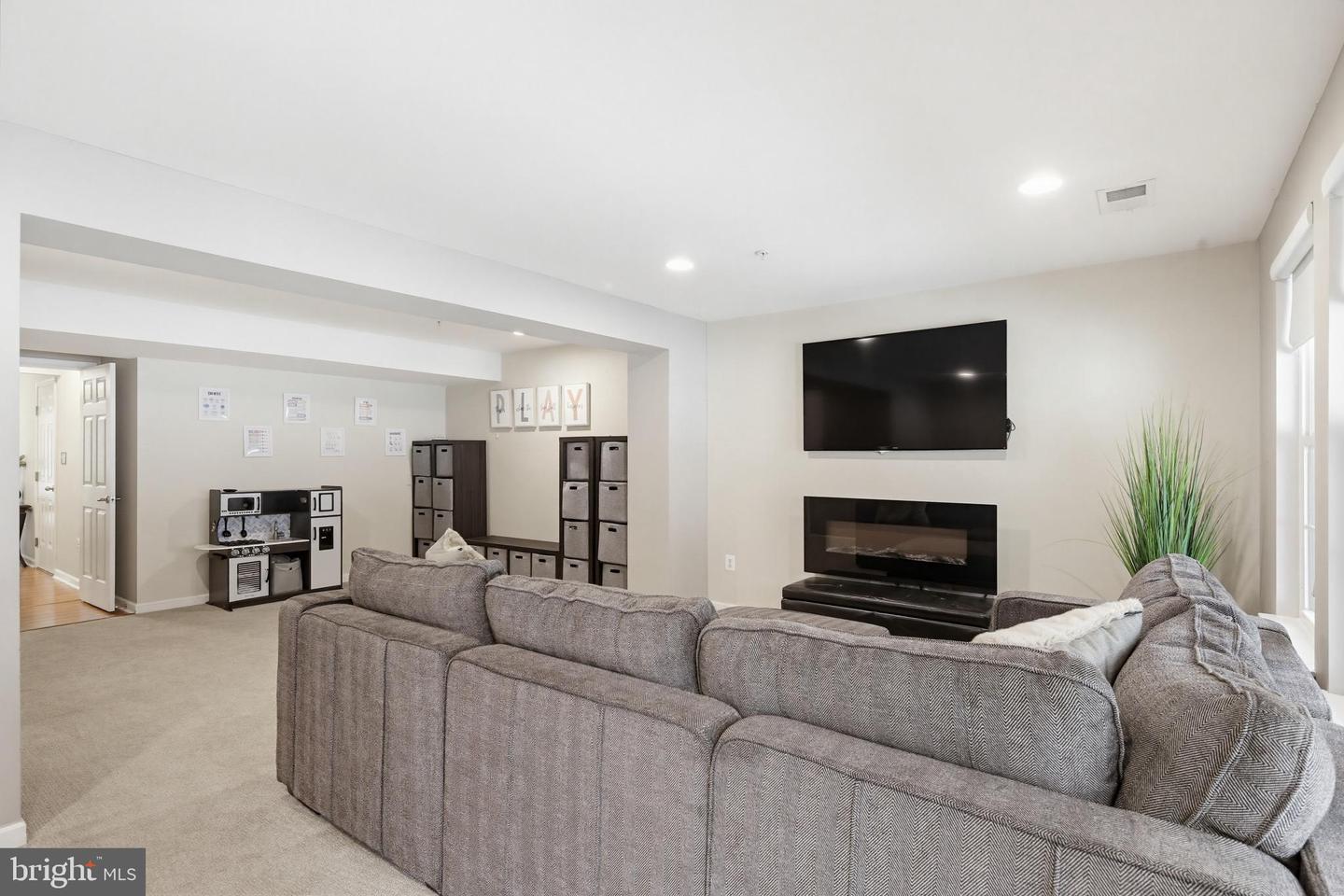 7061 Holly Springs Lane #194 photo 8