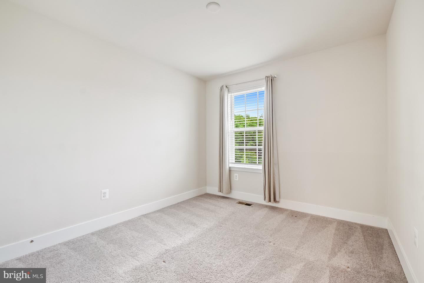 8070 Potter Place photo 26