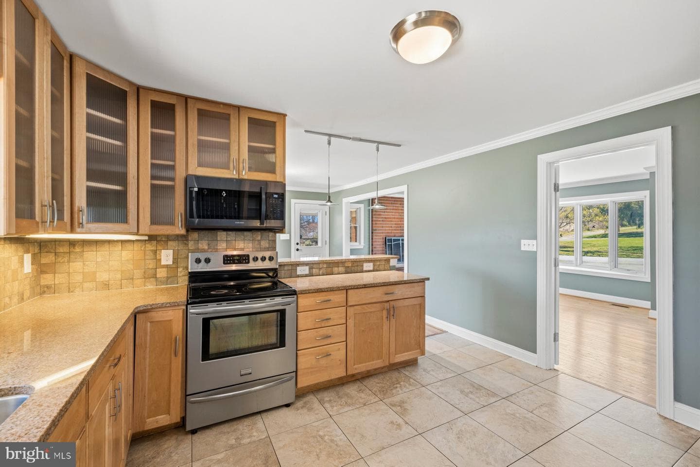 8966 Chapel Avenue photo 17