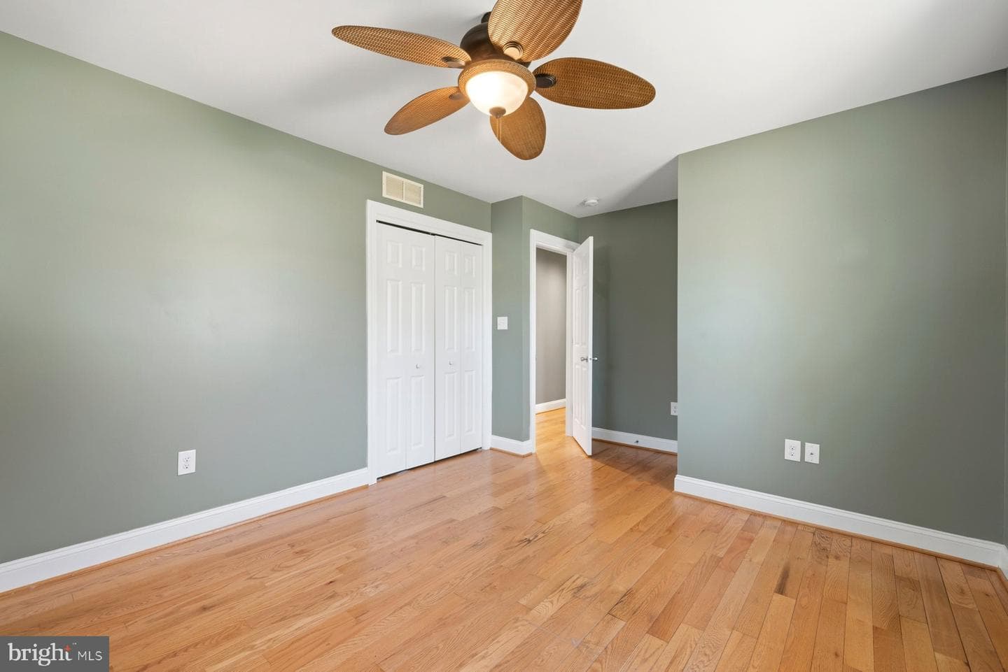8966 Chapel Avenue photo 25
