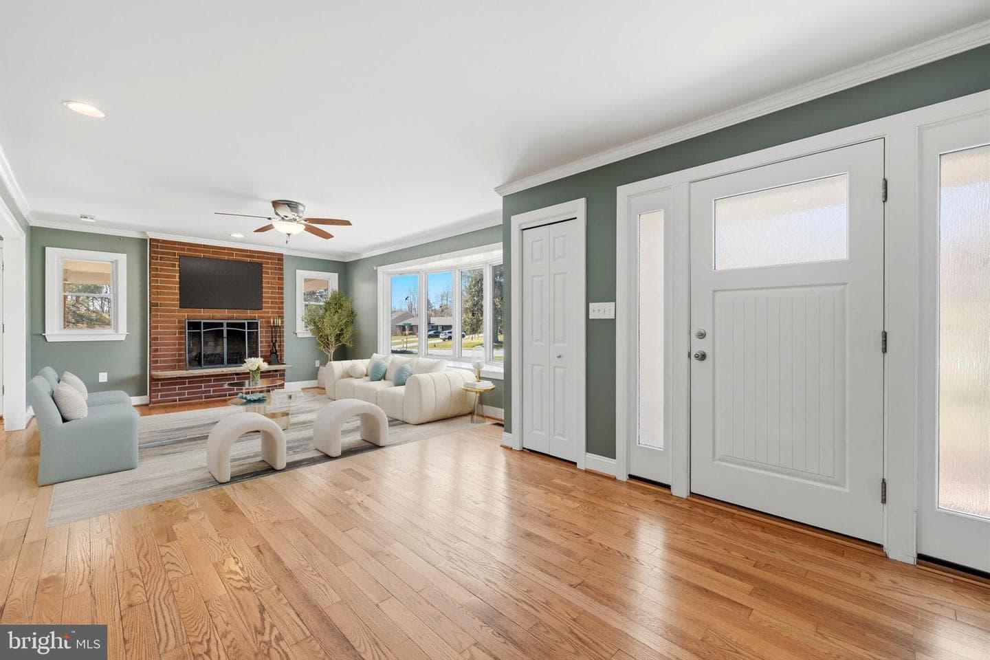 8966 Chapel Avenue photo 5