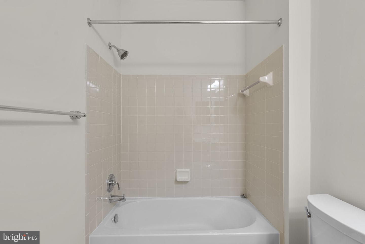 6155 Shadywood Road #204 photo 30