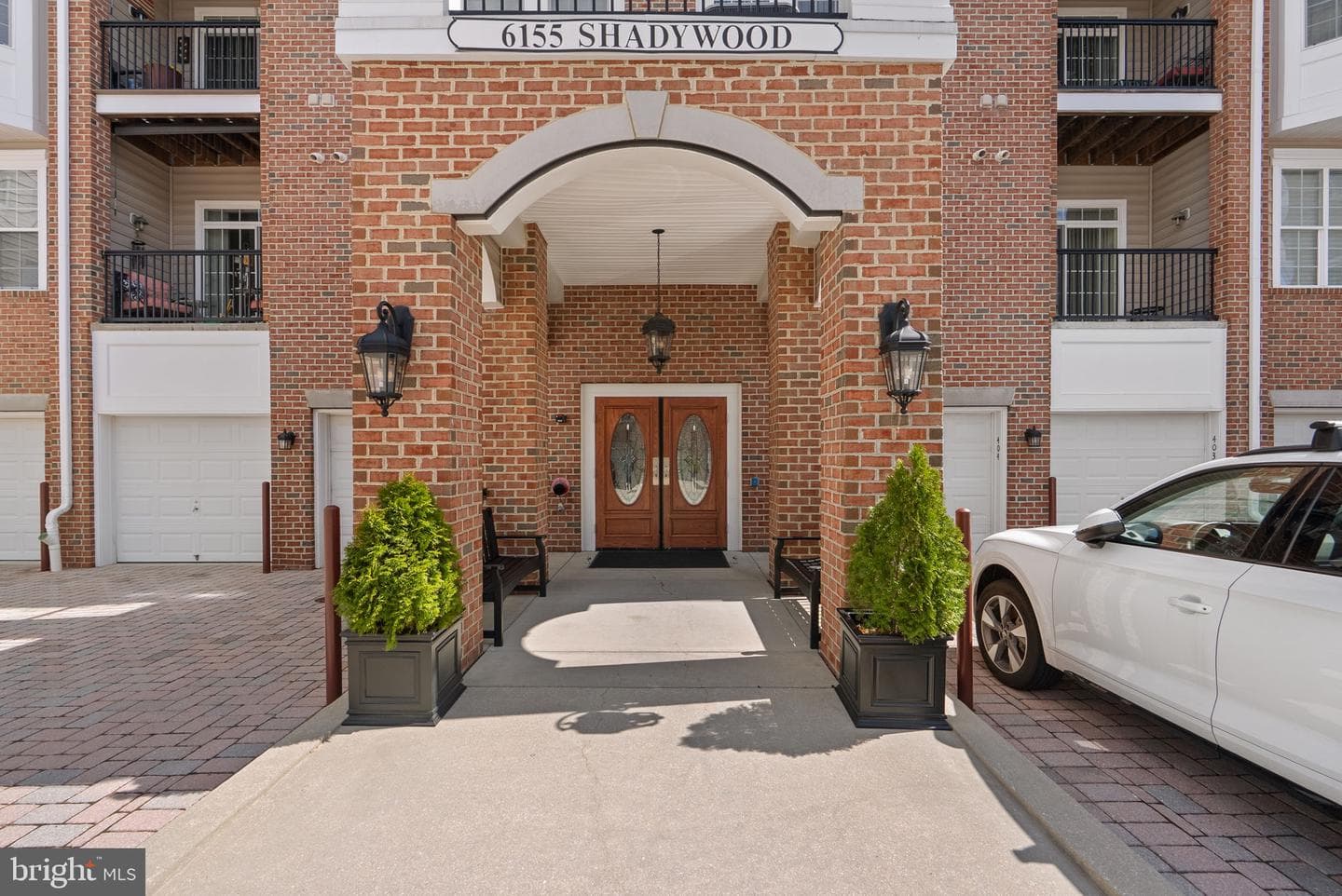 6155 Shadywood Road #204 photo 34