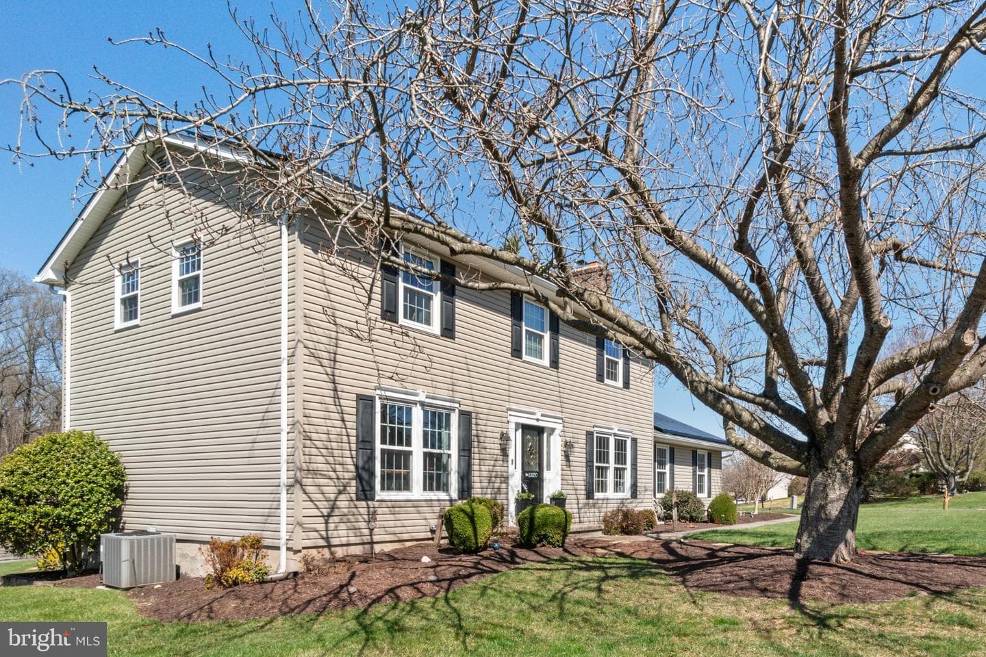 10030 Whitworth Way photo 2