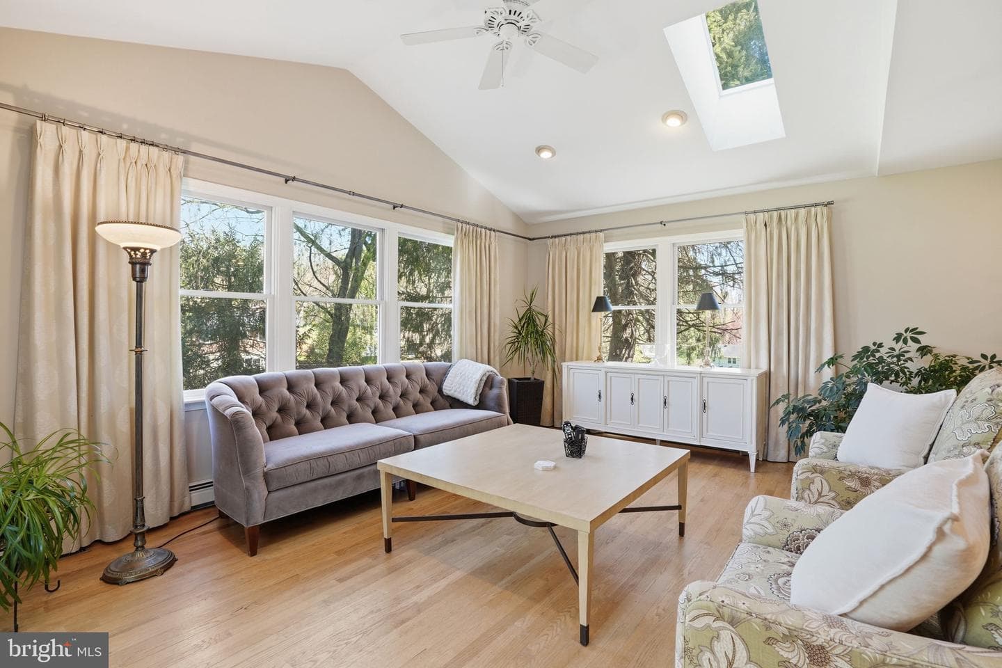 10208 Cabery Road photo 6