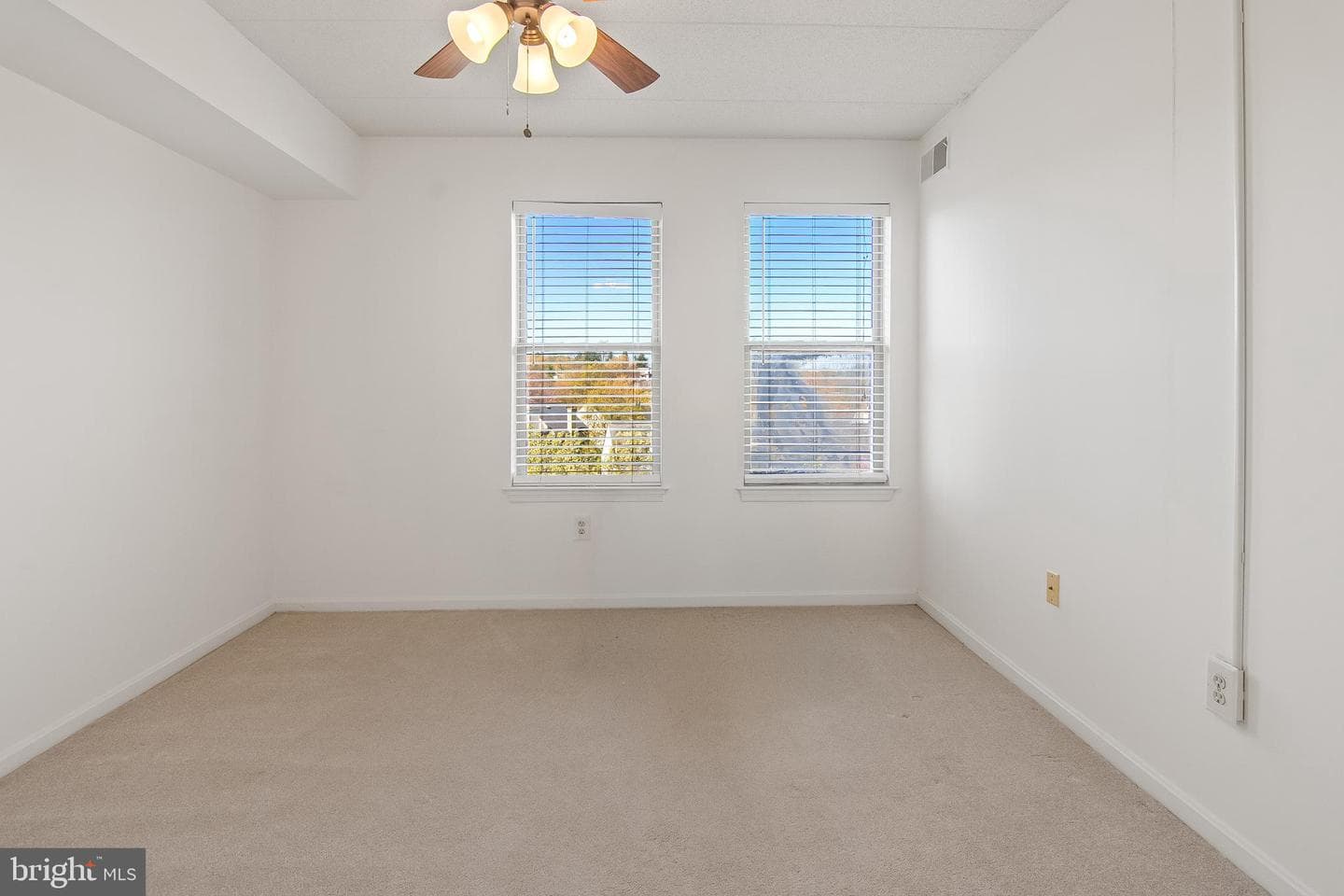7317 Eden Brook Drive #605 photo 32