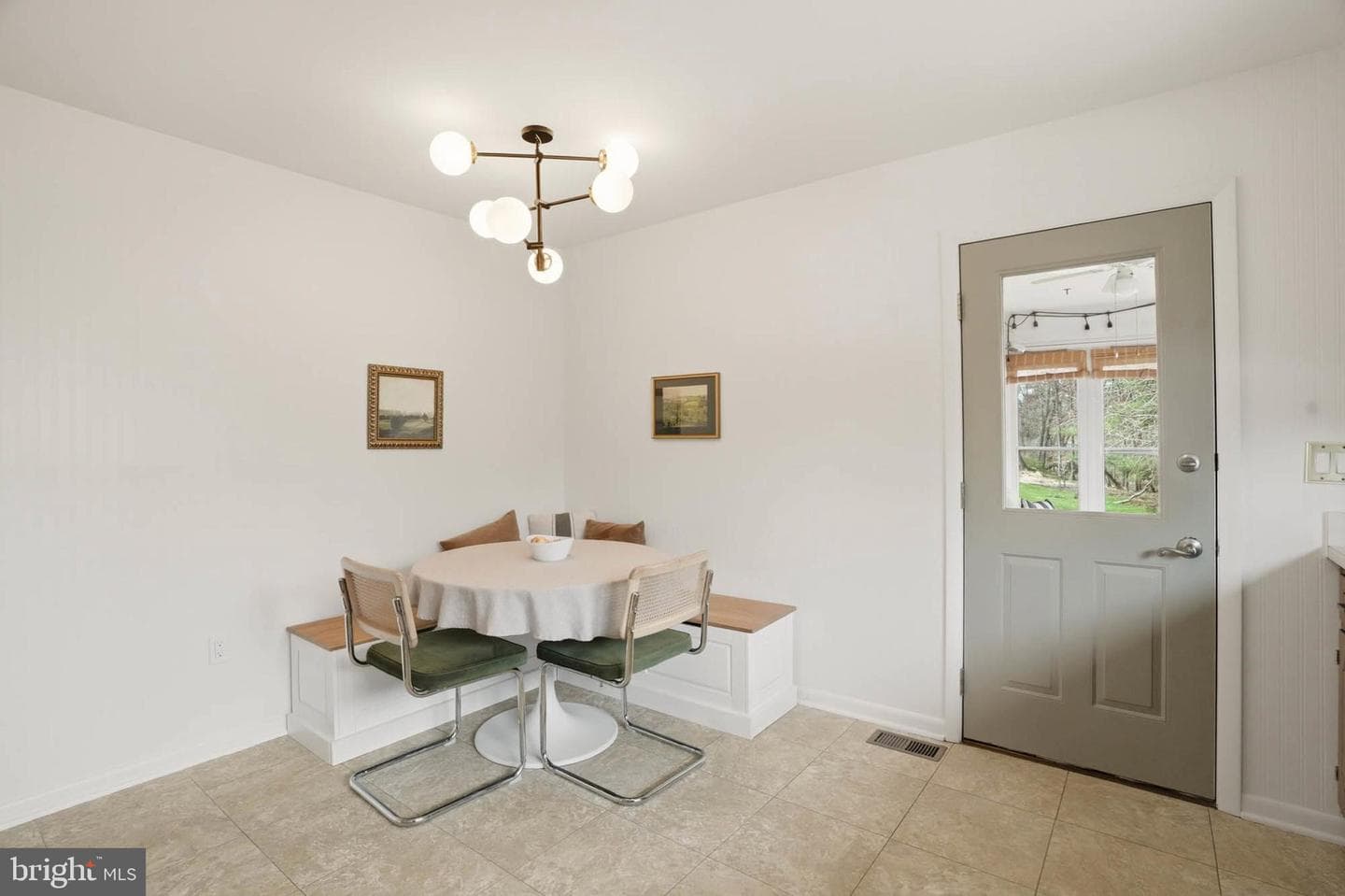 9304 Knoll Stone Court photo 14