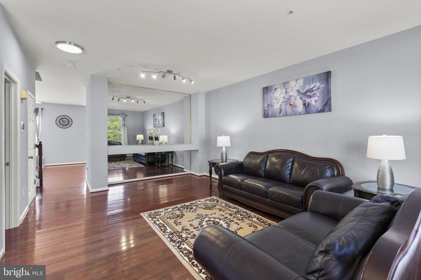 8746 Stonehouse Drive photo 2