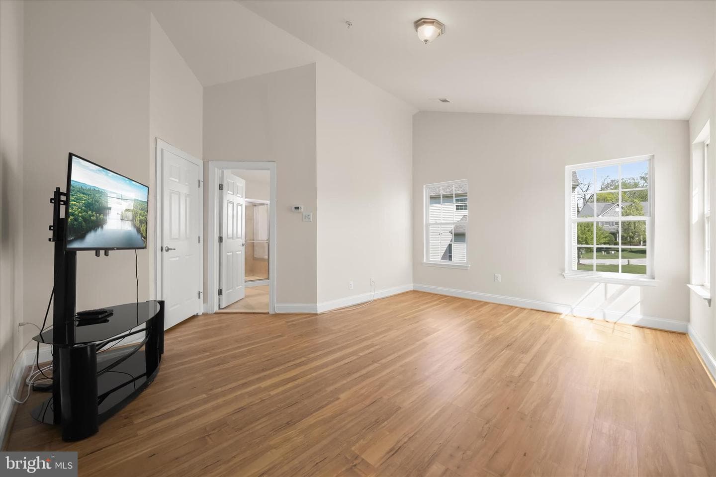 5818 Claremont Drive photo 41