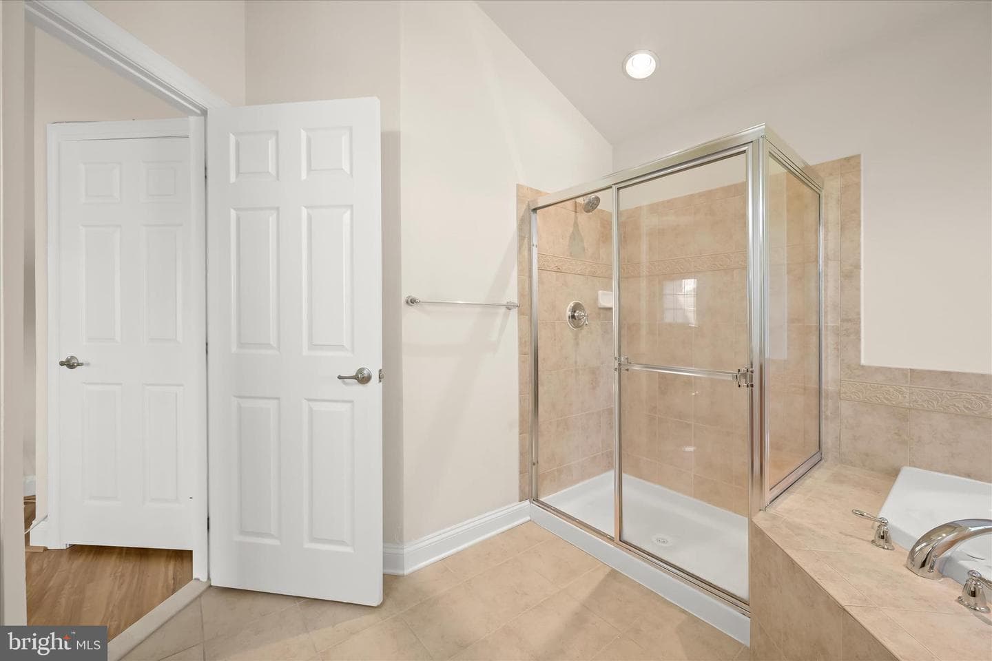 5818 Claremont Drive photo 48