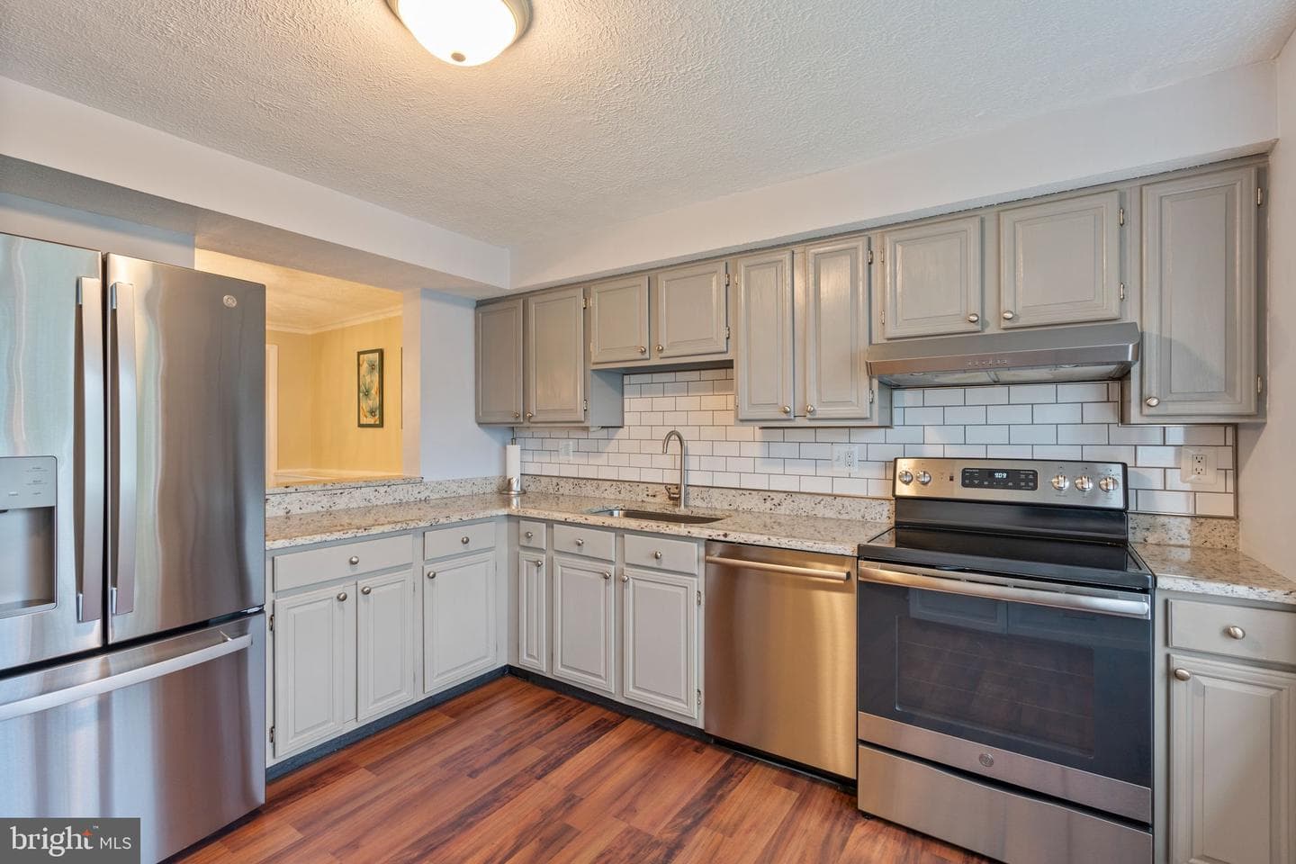 6008 Cedar Wood Drive photo 3