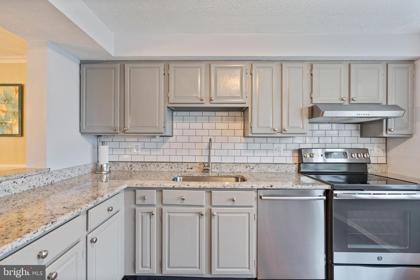 6008 Cedar Wood Drive photo 4