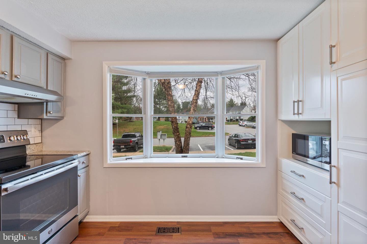 6008 Cedar Wood Drive photo 6