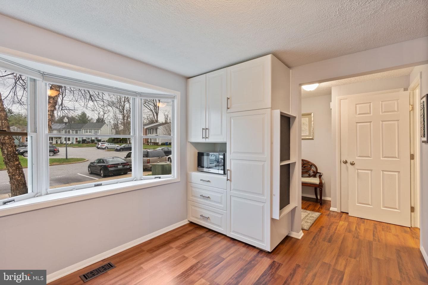 6008 Cedar Wood Drive photo 7