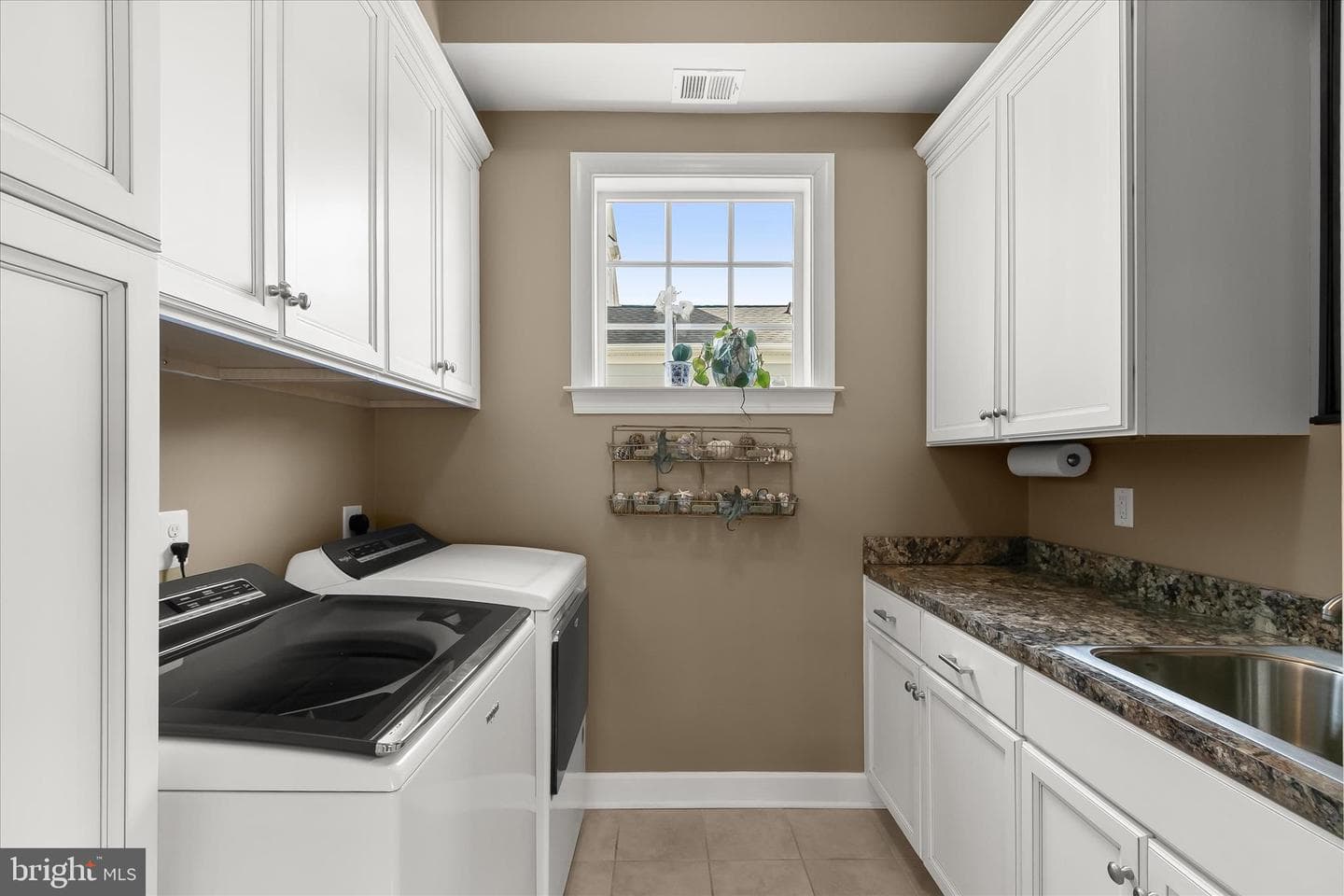 11436 Ellington Street photo 20