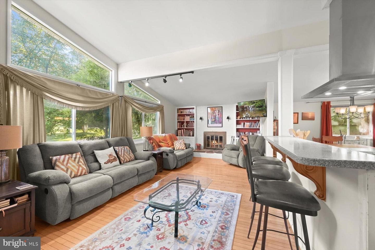 9233 Spring Valley Road photo 5