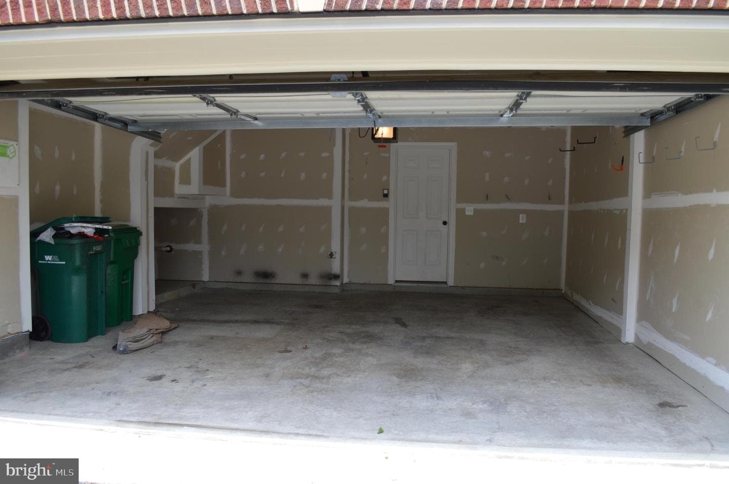 2070 Crescent Moon Court photo 22