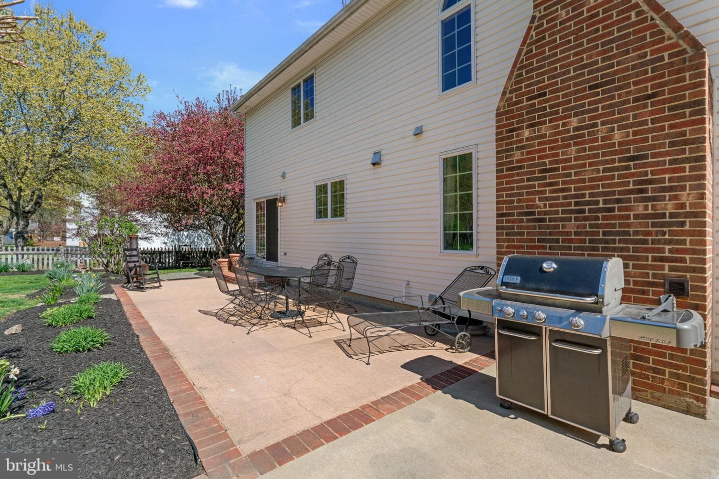 2877 Thornbrook Road photo 36