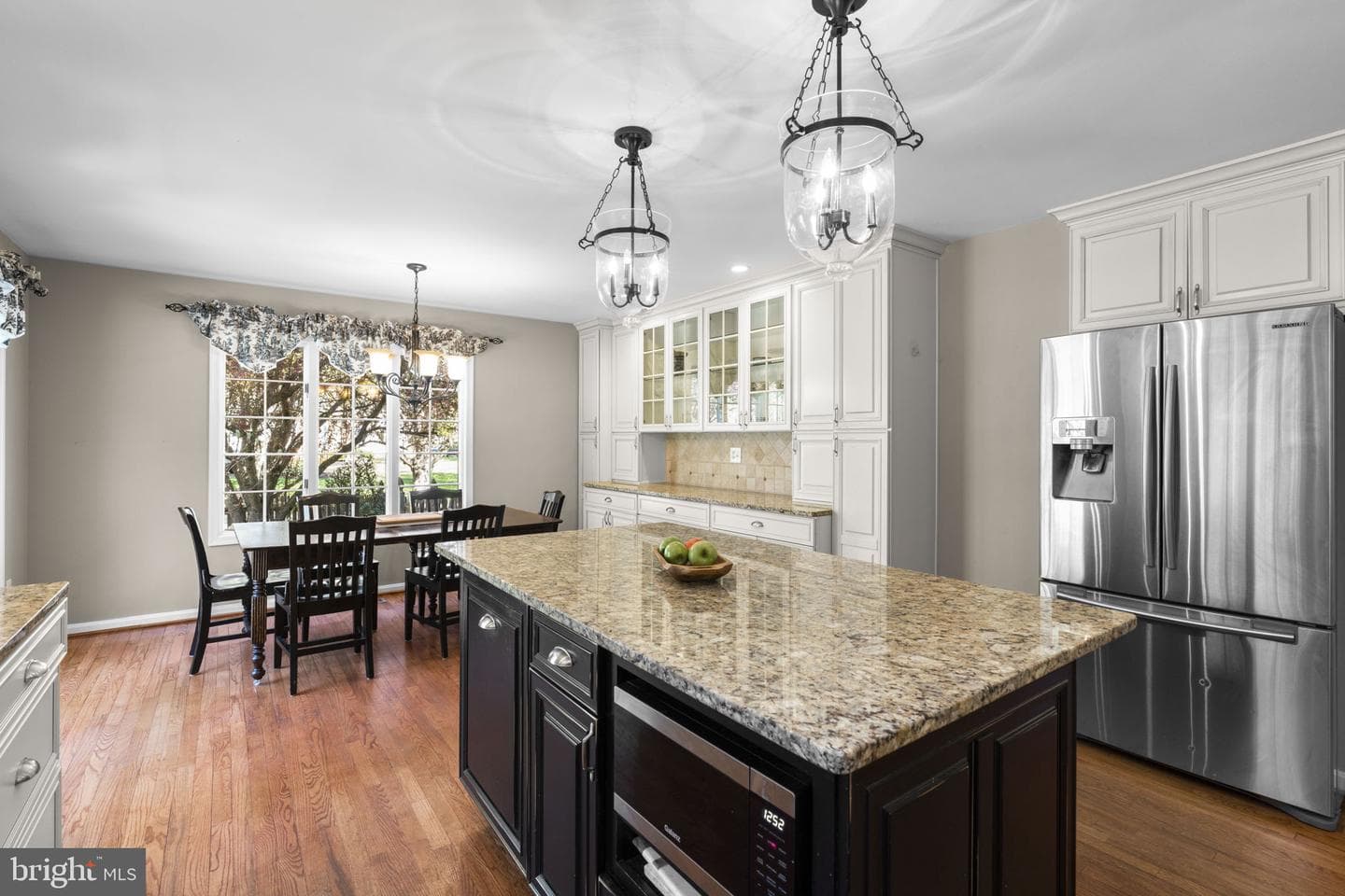 2877 Thornbrook Road photo 8