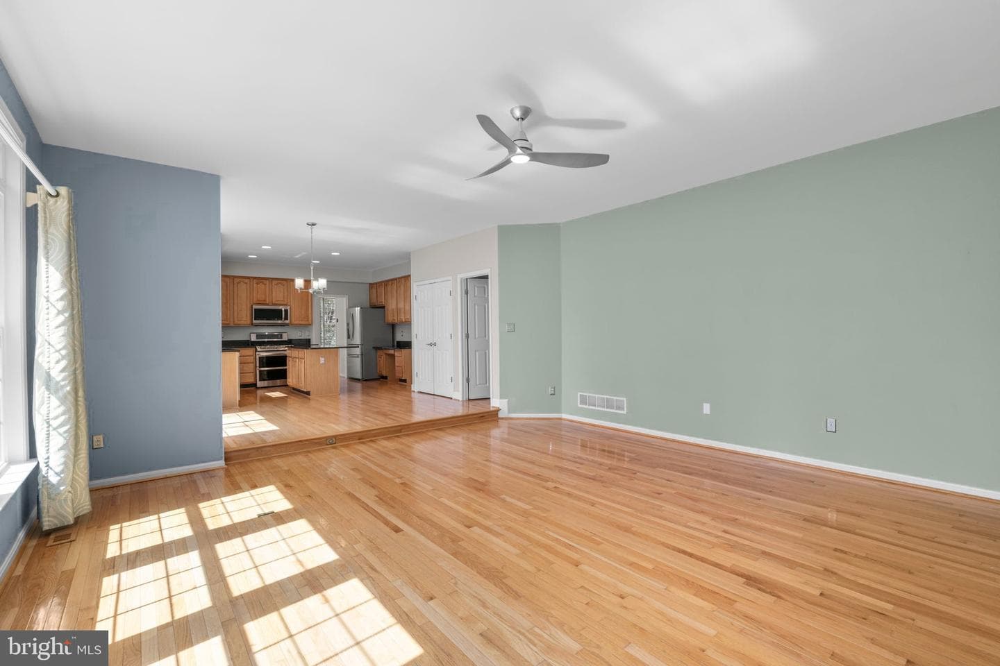 4520 Tulip Way photo 12