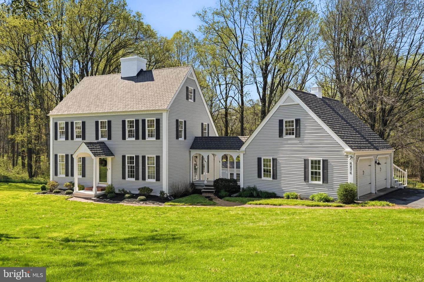 6876 Mink Hollow Road photo 2