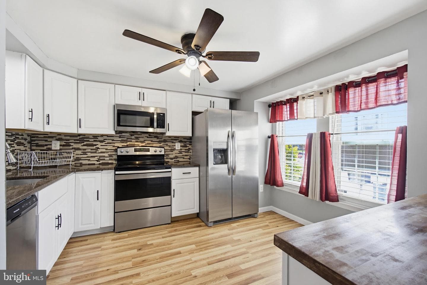 7247 Procopio Circle photo 2