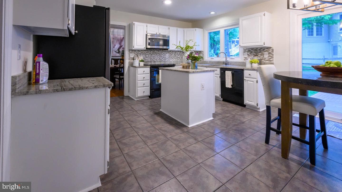 8675 Wheatfield Way photo 21