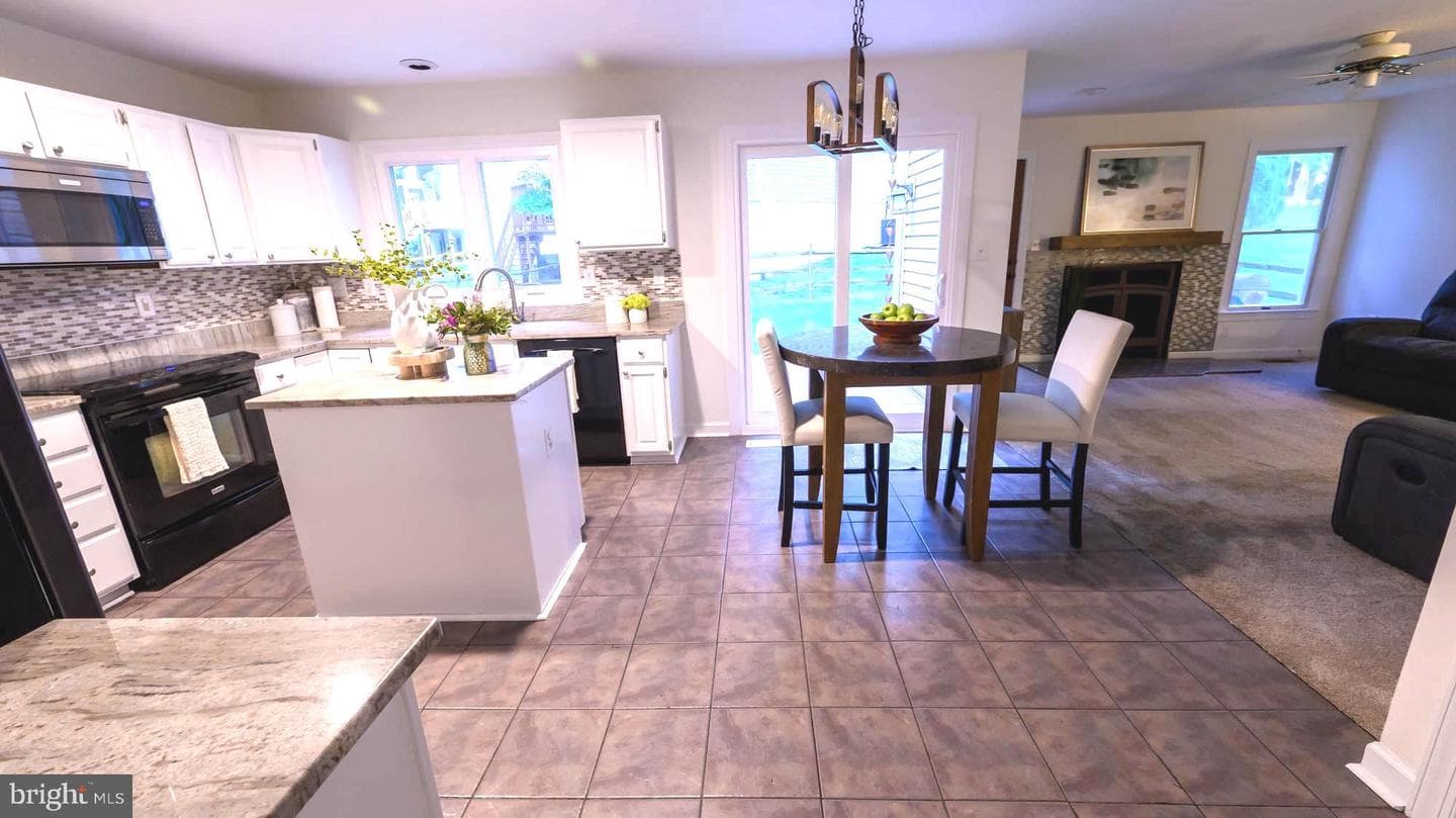 8675 Wheatfield Way photo 24