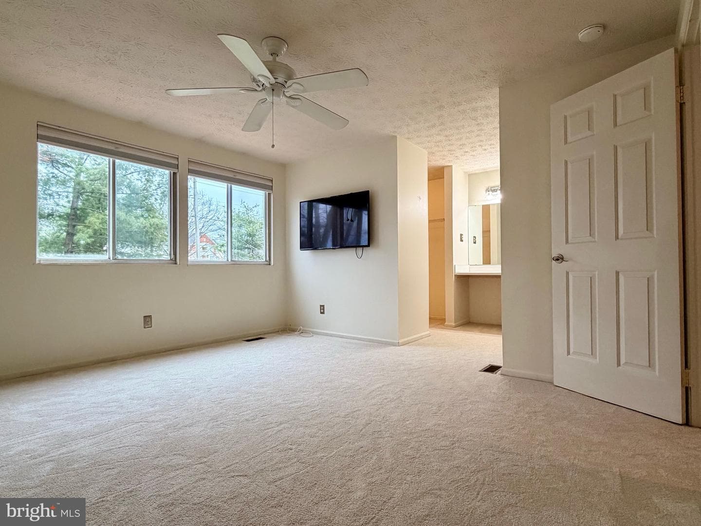 9214 Pirates Cove photo 13