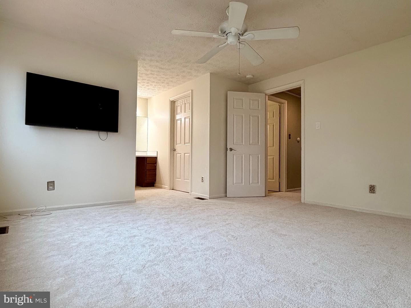 9214 Pirates Cove photo 14