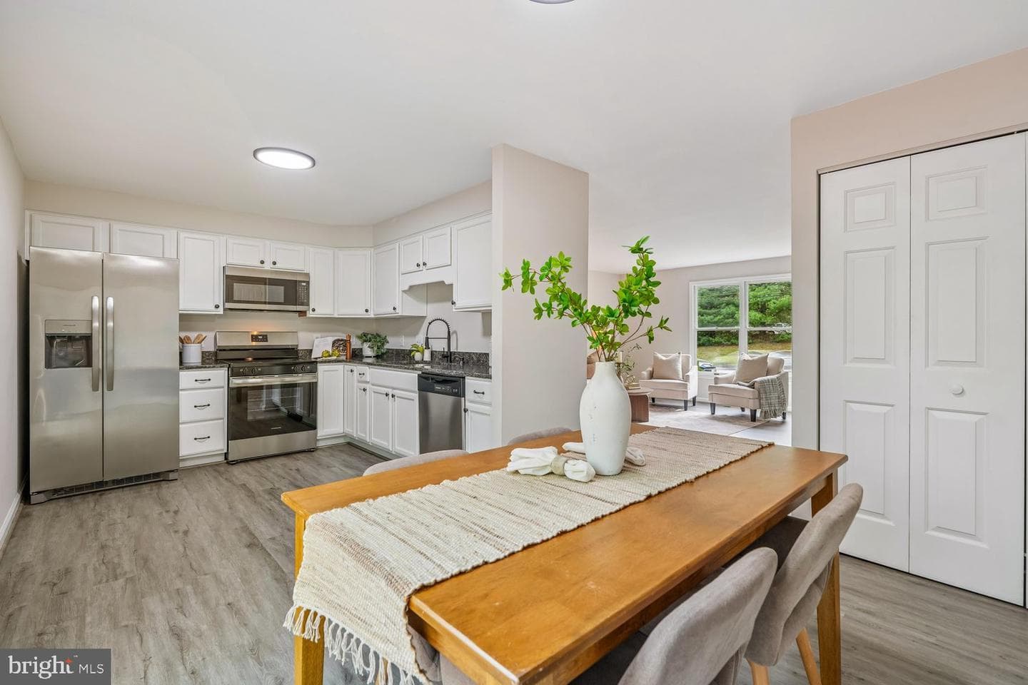 9955 Guilford Road photo 11